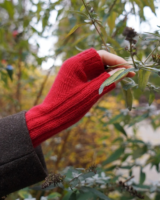 BORGAN HALVVANTER fra Kit Couture